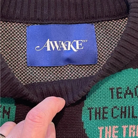 AWAKE NY Black & Green Crew Neck Relaxed Fit Sweater - Size Small - EUC - Picture 5 of 15